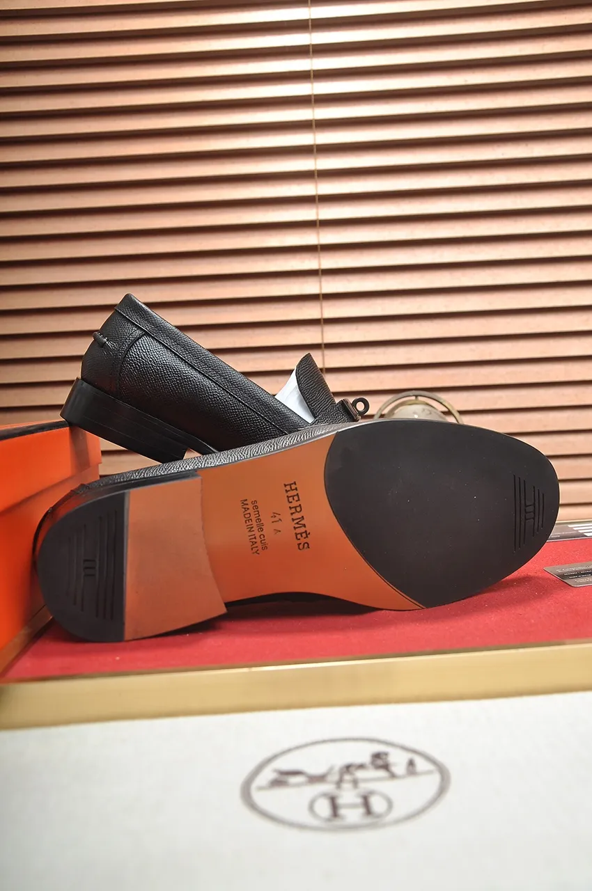 Men's shoes💰540💶[HERMES] (cowhide lining)🍀Italian top luxury🍀He does not pursue novel styles and gorgeous colors, but attracts the favor of successful men with his flawless, elegant and classic style. Formal leather shoes This very comfortable, simple and stable style allows you to easily match any style! The pattern is absolutely 1:1 refined from the original case, and we strive for excellence in materials, imported cowhide + cowhide lining💪💪💪extraordinary texture👍! .Code number: 38-45 (45 customized)